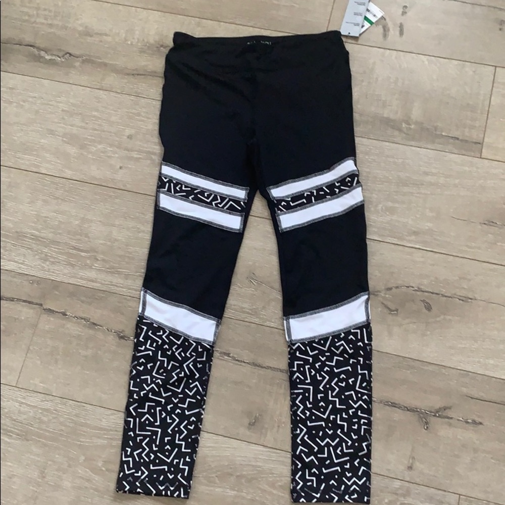 BRAND NEW Ideology Girls L leggings